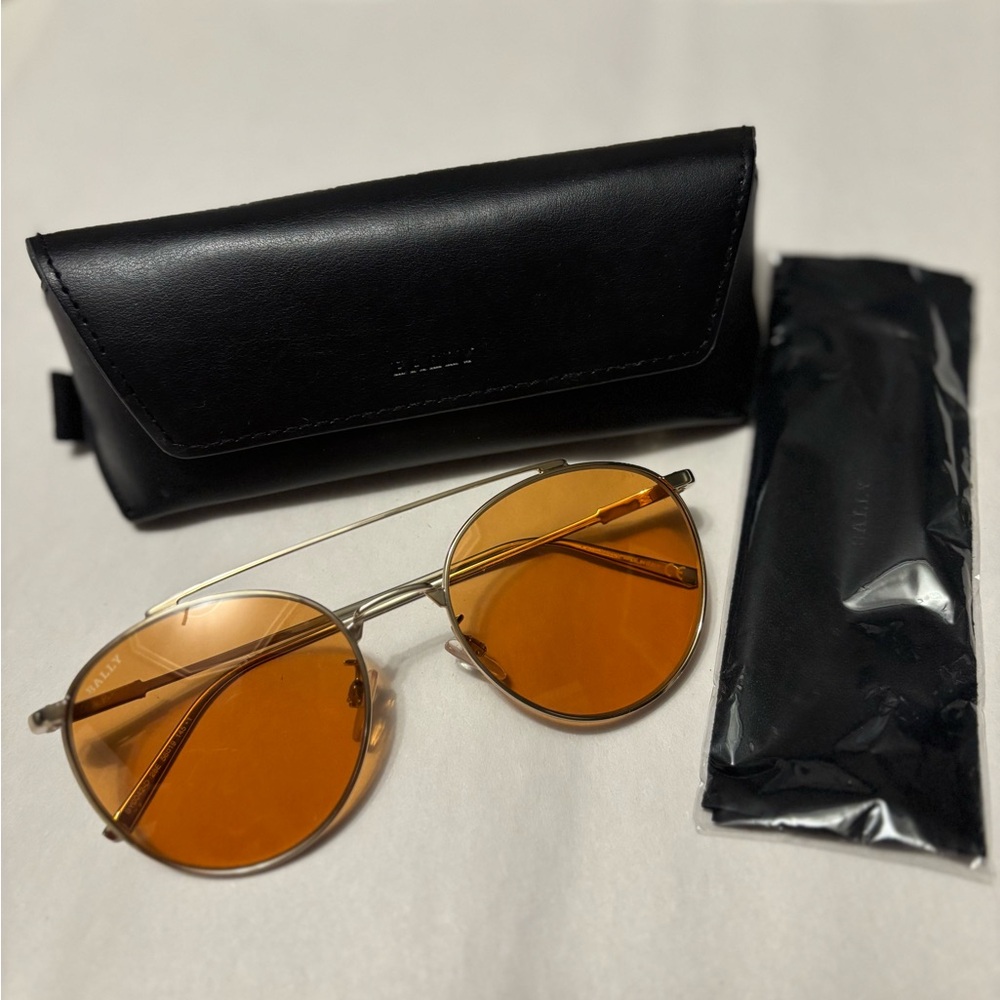 Bally Gold Aviator Sunglasses with Amber Lenses Unisex style#BY0042-D 28-E